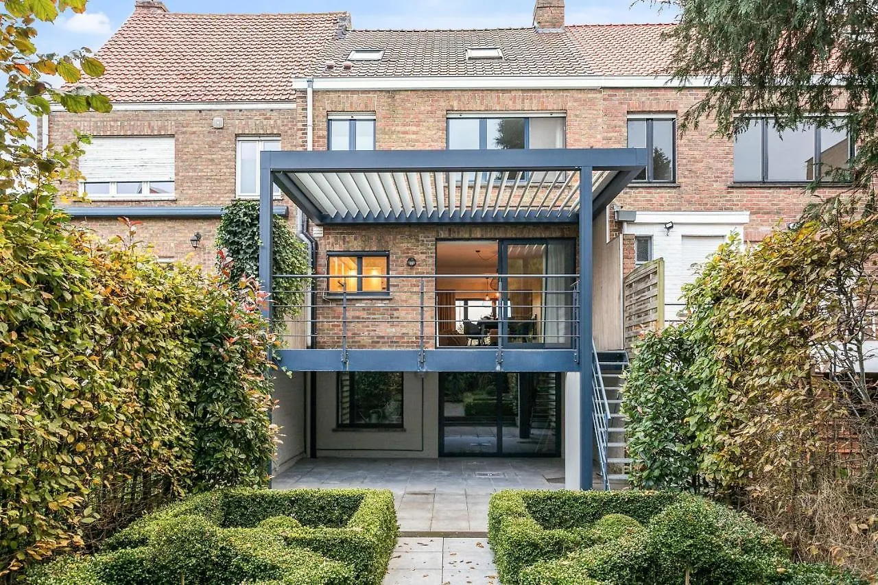 Nyaraló Spacious And Beautifully Renovated Town House Brugge