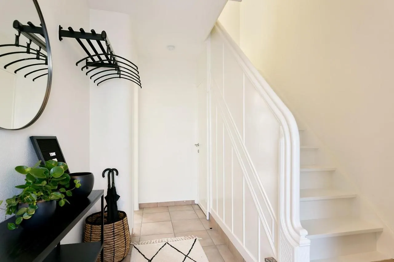 Spacious And Beautifully Renovated Town Houseブルージュ ベルギー